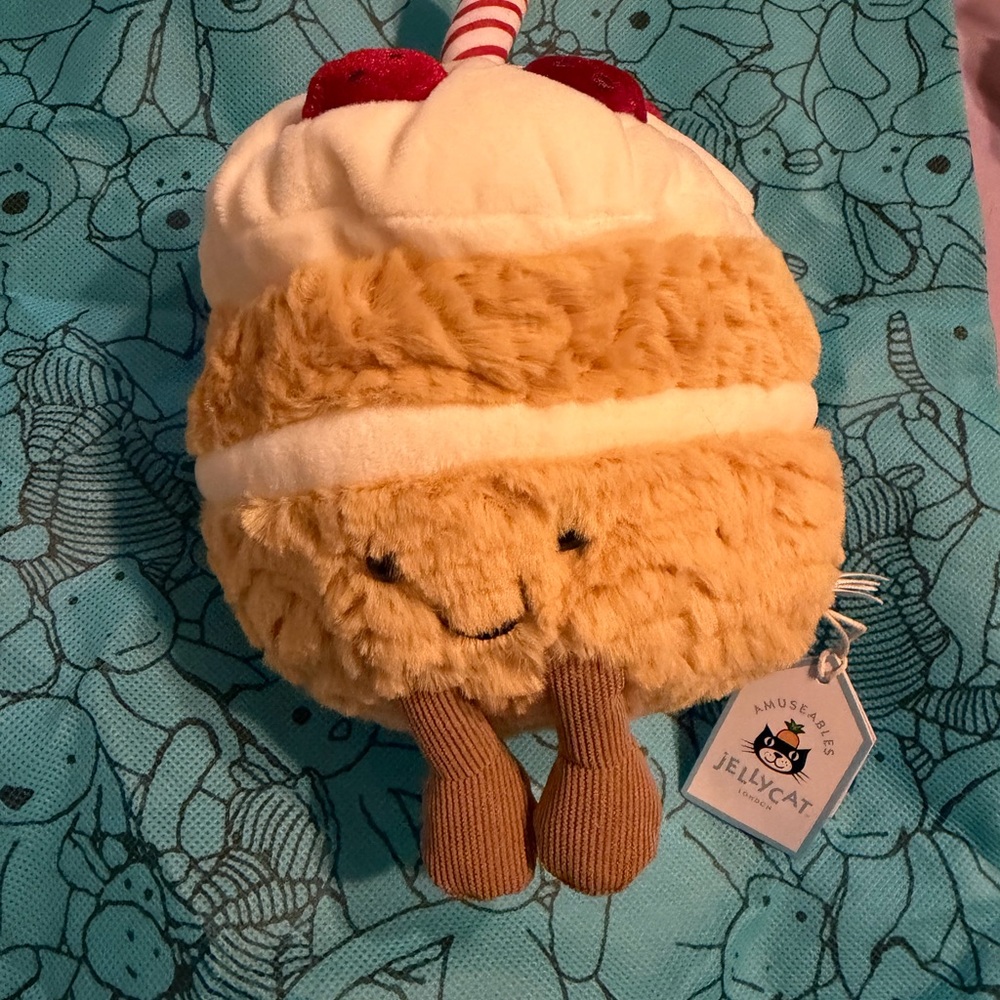 Jellycat Amuseables Birthday Cake NWT & bag